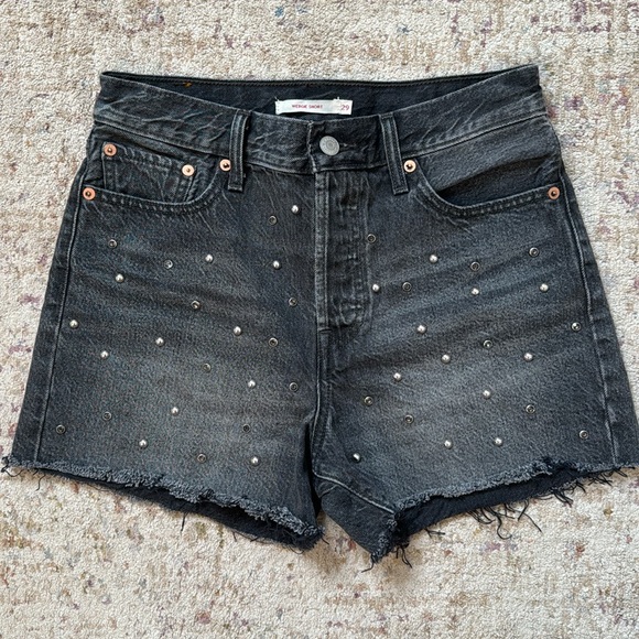 Levi’s Studded Wedgie Short Black Denim size 29 - Picture 7 of 13